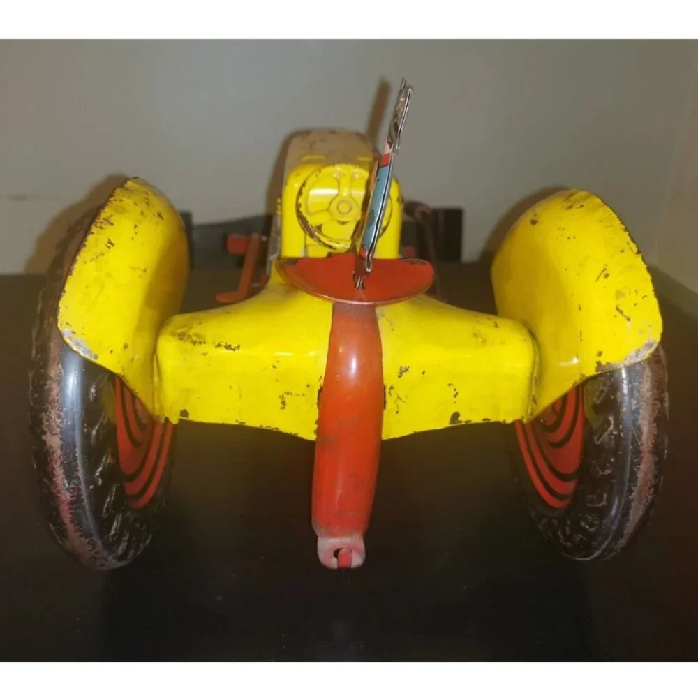 Vintage Marx Tin Lithograph Toy Tractor W/ Driver Good‎ Condition